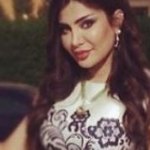 تعرفي على احدث فساتين الفنانة امل العوضي